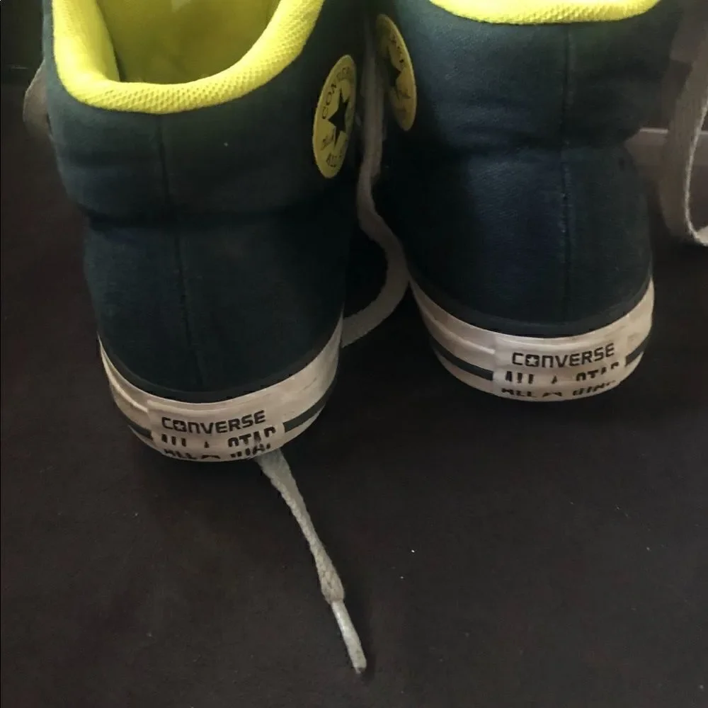 Boys all-star converse sneakers size 1 black and yellow.